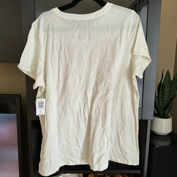 NWT Torrid Guns N Roses Ivory Tee 2 - Picture 7 of 7